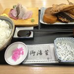 牧原鮮魚店 - あら煮と刺身定食　￥1050