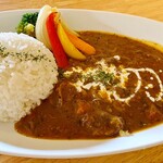 Rich and delicious! Tochigi Wagyu beef tendon curry + choice of 3 toppings