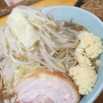 Ramen Keijiro Hon Ten - ラーメン（麺増し）＋ヤサイマシニンニクマシマシ辛もやし