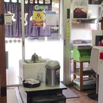 かどや - 昭和時代の店内