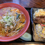 So Ryu Kitakami Ten - 酸辣湯麺とチャーハン唐揚げセット