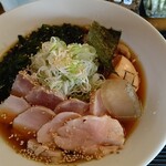 中華そば ちくりん - 冷しラーメン(ネギ､ワカメ増し)770円 モモチャーシュートッピング120円 計890円