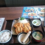 Don't Shigenobu Ten - ひれかつ定食4枚(愛媛産もち麦ご飯)