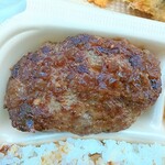 Oyaji no Hamburger steak - 全長10cmほどのハンバーグ