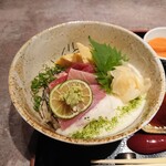 Osushi to Tempura no Mise Ofune San - 生マグロ丼（大盛）