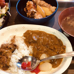 新村畜産 - あいがけカレー、サラダ…食べ放題