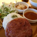 Restaurant Ribon - 鹿バーグプレート(スープ付き)1500円