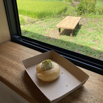 GROOVE DOUGHNUTS - 持ち帰り15分以内なのでお店で食べることにしました