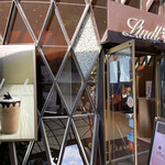 Lindt Chocolat Boutique & Cafe Karuizawa Purinsushoppingupurazaten - 