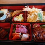 和食日和 種 - 松花堂弁当 2,200円(税込)