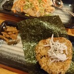 Yokohama Uoman Akita Nishiguchi Ekimae Ten - 焼きおにぎりと真鯛なめろう