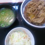 Yoshinoya Mizunami Ten - 牛丼とAセット