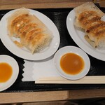 Tokyo Gyoza Ken Ion Moru Hakusan Ten - 