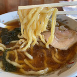 白虎 - 会津ラーメン
麺は太縮れ麺