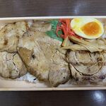 築地銀だこ  - 銀の焼豚弁当