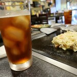 Takoyaki Okonomiyaki Gochan - ノンアル営業でも我々には何も関係なく・・・烏龍茶♪