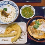 丸亀製麺 - カツ丼（並）＆ 青唐おろし醤油（冷・並）＆ ごぼう天 & かぼちゃ天