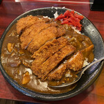 だるまや - カツカレー　(830円) いちお、ご飯少な目でお願い。