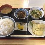 駅前食堂 - 昼定食ご飯大盛り