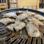 Oshokuji Yakiniku Nakano Ya - りんどうポークをカリッカリに