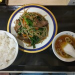 定食や・中華そば 代一元 - ニラレバー炒め