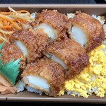 SEVEN ELEVEN Shikeme Mitearai 1 Chome Ten - イカフライおかか御飯