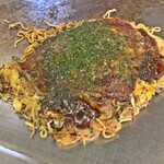 Okonomiyaki Ikkyu - 肉玉そばシングルチーズトッピング