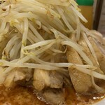 ラーメン神豚 - 近影