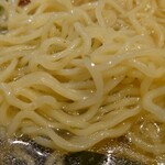 Karasa Ippondo Rozan Nishine Ten - 青南蛮ゆず塩麺の麺アップ