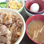 Sukiya Hyakusanjuyongo Miura Misaki Guchi Ten - 牛丼ランチ