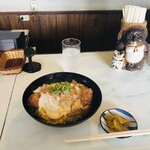 松月 - カツ丼　８００円