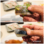 魚べい - 上  あじ２貫 110円
下  金華さば２貫 154円