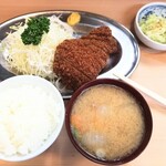 丸八とんかつ店 - 並ロースカツ定食