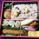 崎陽軒 - お赤飯弁当