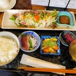 Seafood Sakaba Uonami Shinachominato - 