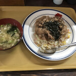 Teishoku Ya - 生姜焼きのせ焼き飯、味噌汁付。税込650円(^-^)