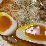 ラーメン あんず - 味玉も完璧ですね♫