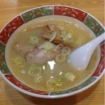 らーめん屋 - 塩ラーメン  580円