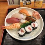 すし福 - すし定食税抜900円