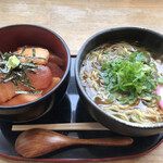 ぱくぱく亭 - 和食しょうゆラーメン定食(マグロ漬け丼をとろびんちょう丼に変更)