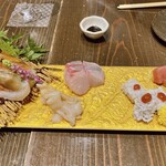 Sushi Hachidai Toa Uesuto - 