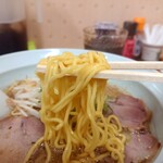 Ramen Shu Chan - 2021年10月　麵持ち上げ