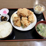 Kokko Ya - から揚げ定食 ¥550-(昼) 夜は¥660-
                      から揚げ1個追加+¥50-
                      合計¥600-