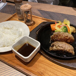 Ishigamaya Hamburger Steak Yumetaun Yumesaito Ten - 