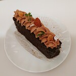 PATISSERIE UNOZU - フォンダン・ショコラ　530円