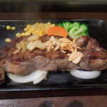 Ikinari Steak Chofu Ten - 肉厚の肉の塊