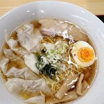 無幻 - ワンタン麺850円