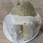 IVY's GELATO&Coffee - ジェラート〗
      
      【レギュラーカップ】580円（税込価格626円）
      
      ❀【人気Ｎｏ．1】
      〖ふるさとミルク〗
      ❀〖ラムレーズン〗
      ❀〖ほうじ茶〗
      