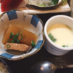 Seafood Washoku Sakanamamire Nakanaka Kobayashi Ten - 茶碗蒸し、鰤大根