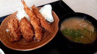 Katsuya Mie Suzuka Ten - 秋の海鮮フライ定食